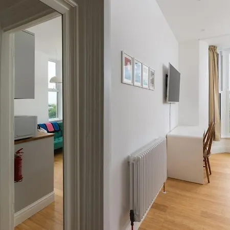 Stunning Central Penzance Apartment With Sea Views Exterior photo