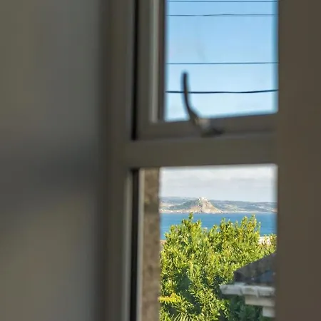 Stunning Central Penzance Apartment With Sea Views Exterior photo