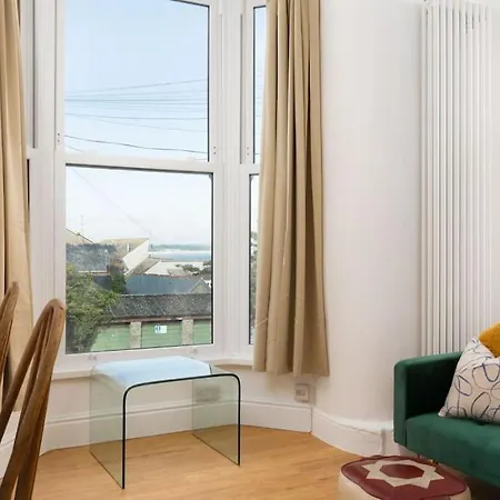 Stunning Central Penzance Apartment With Sea Views Exterior photo