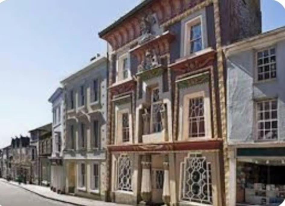 Stunning With Sea Views Penzance