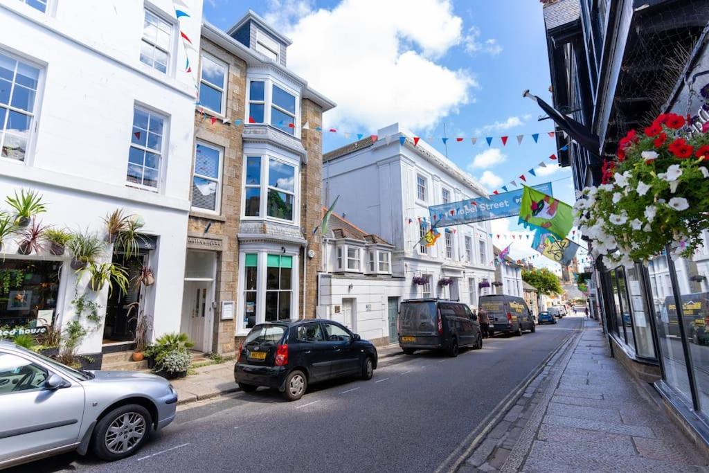 Stunning With Sea Views Apartment *